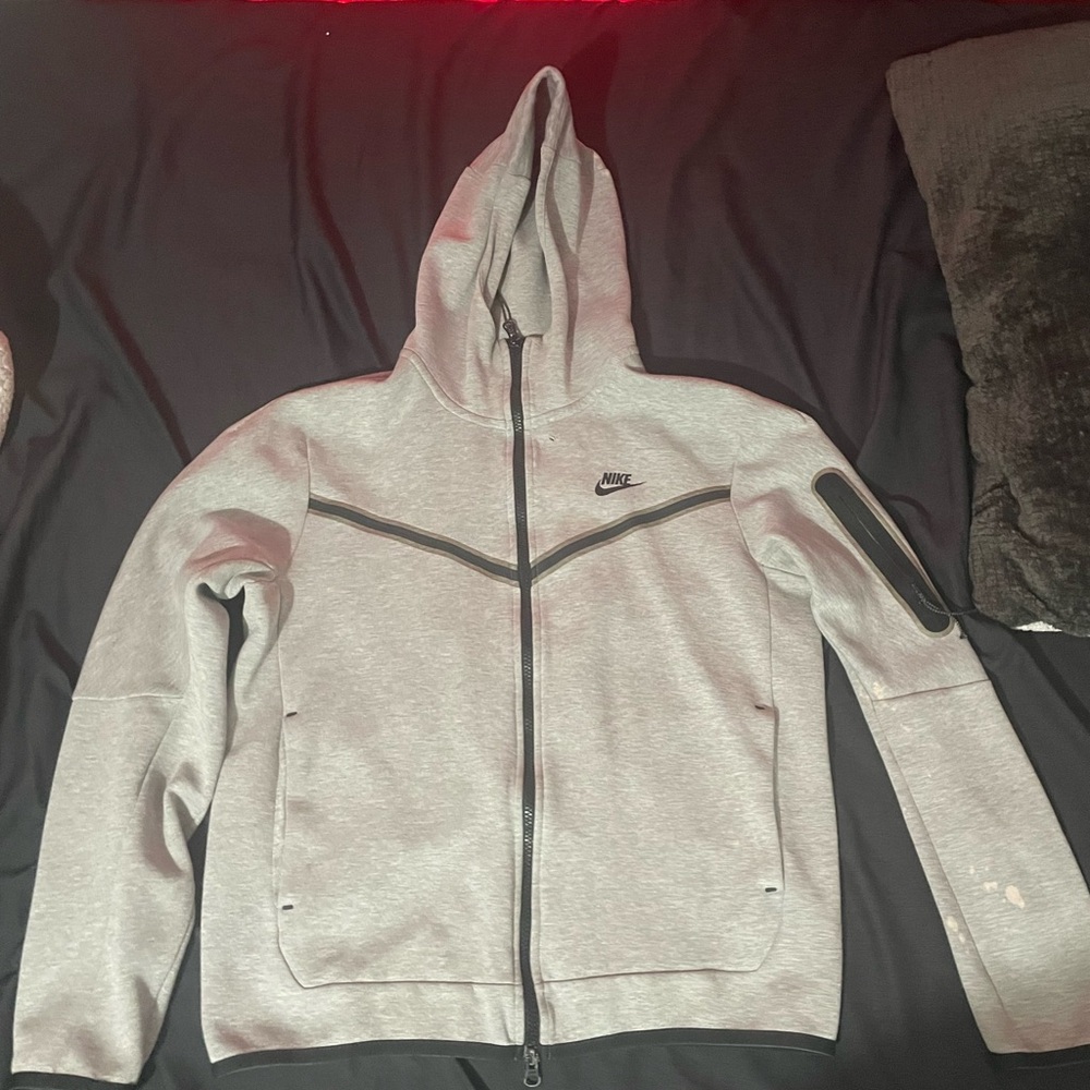 Nike Sportswear Men's Tech Fleece Full-Zip Hoodie, Size M But Fits S- Black/Gray